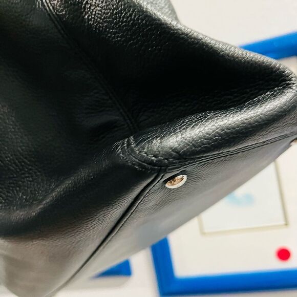 Chanel Executive Tote bag authenticated - Picture 7 of 8